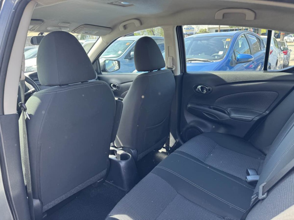 2019 Nissan Versa Image 14