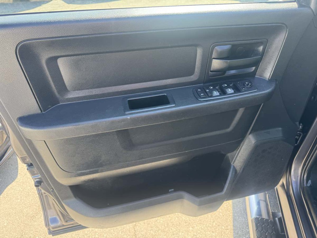 2017 RAM 1500 Image 13