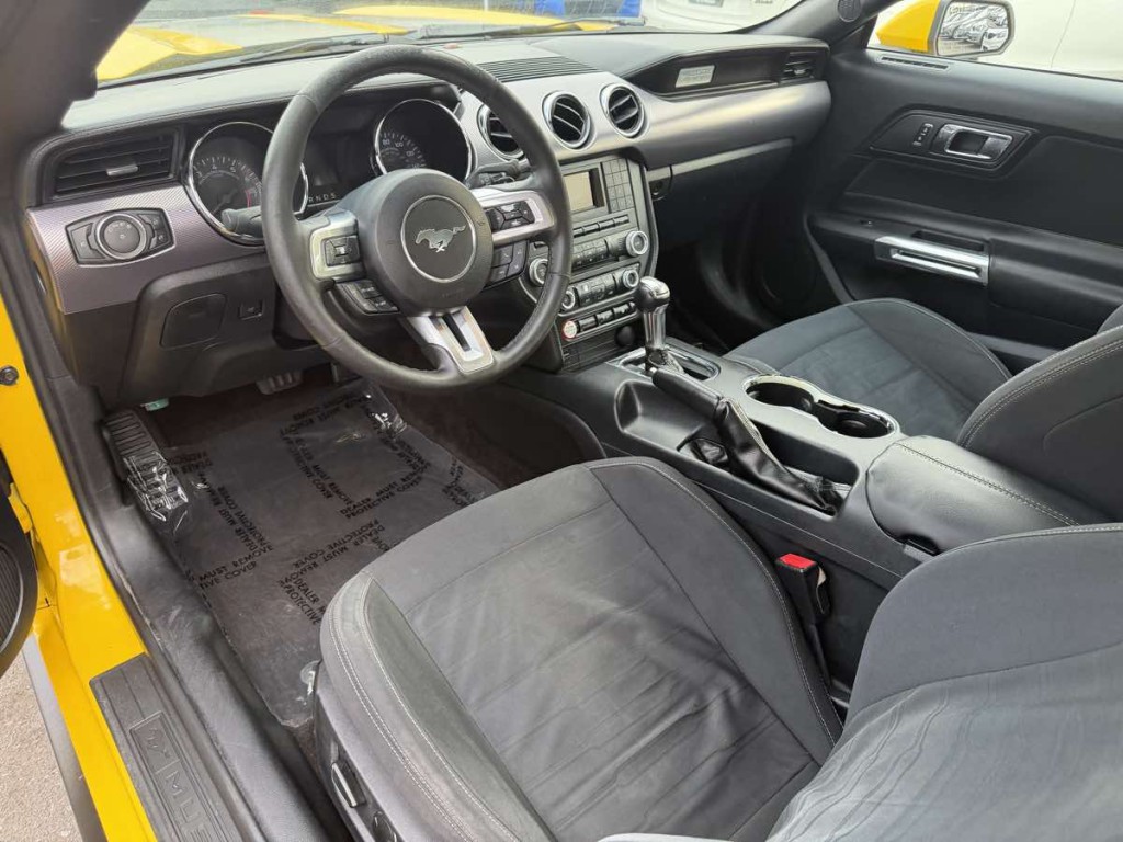 2015 Ford Mustang Image 6