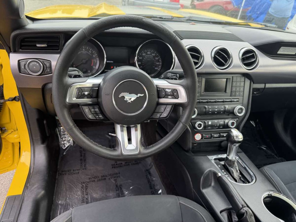 2015 Ford Mustang Image 8