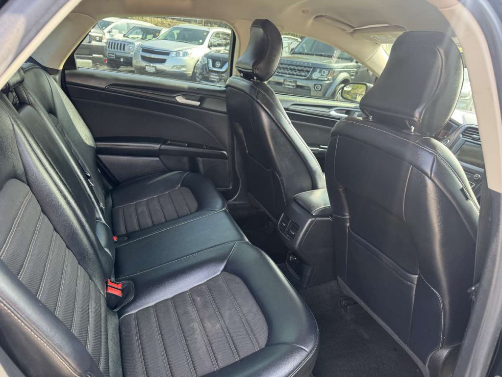 2018 Ford Fusion Image 18
