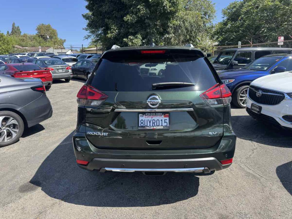 2020 Nissan Rogue Image 2
