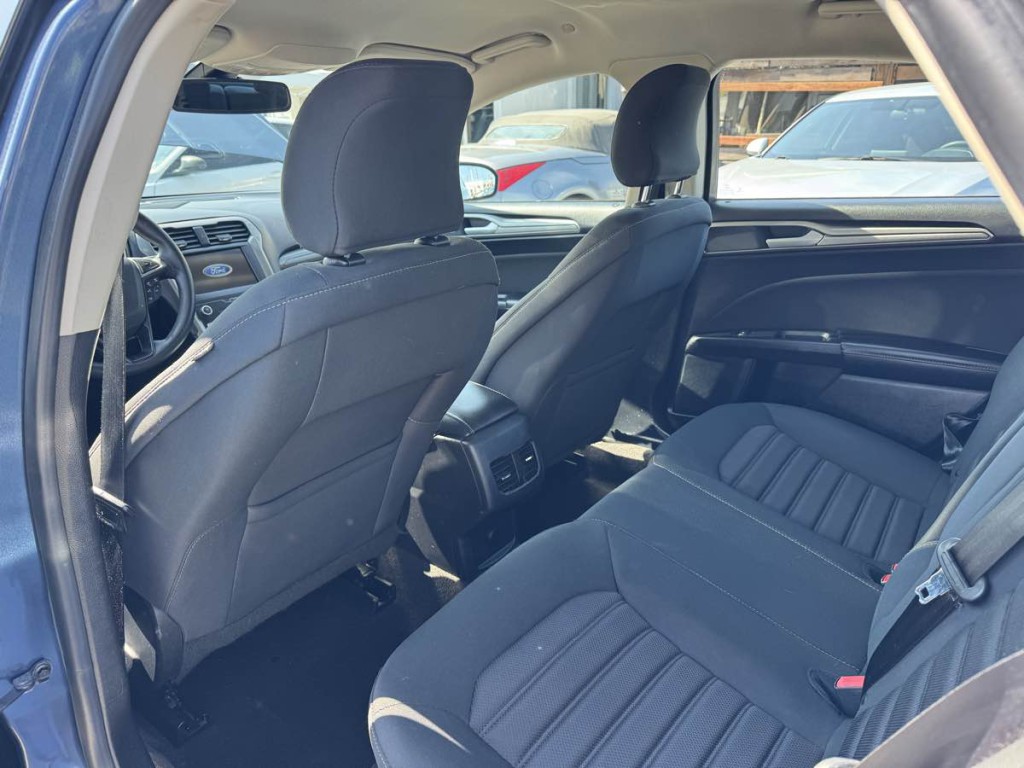 2019 Ford Fusion Image 16