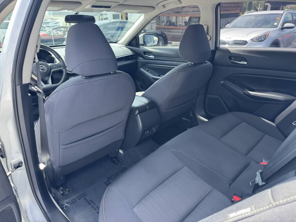 2019 Nissan Altima Image 18