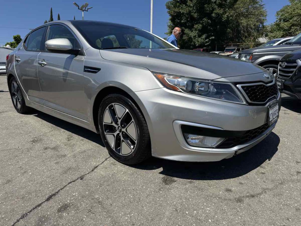 2012 Kia Optima Image 1