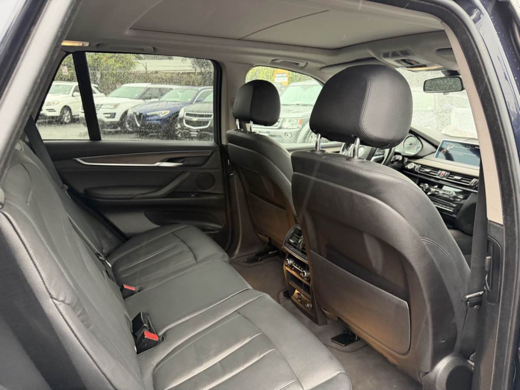 2015 BMW X5 Image 12