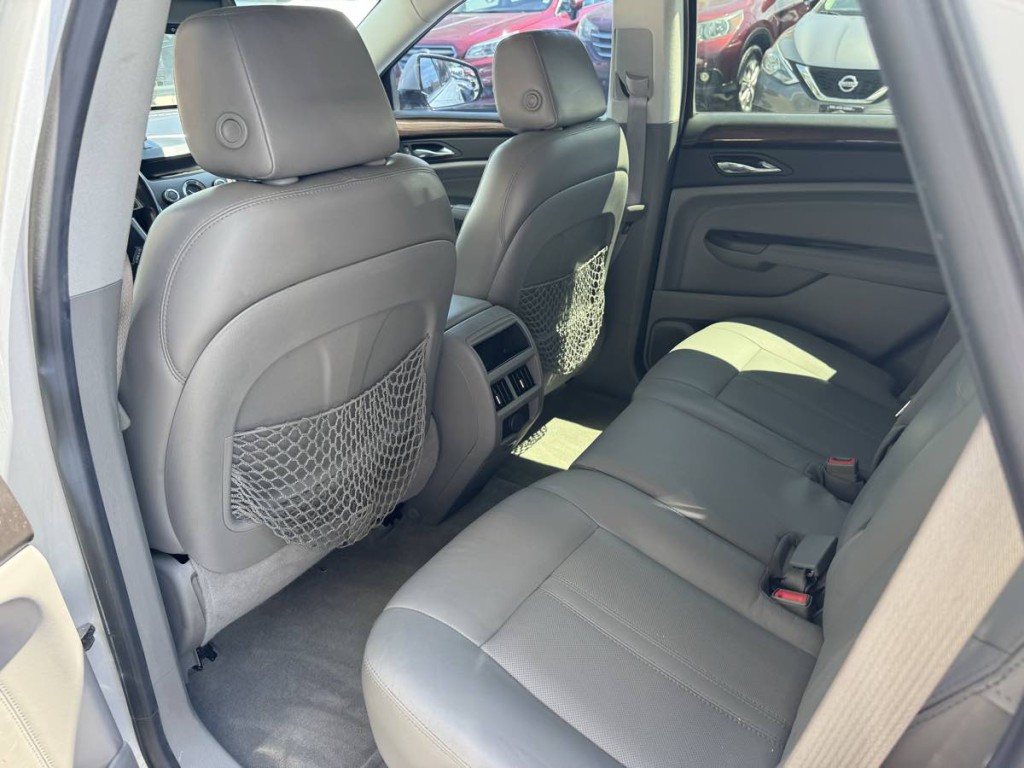 2012 Cadillac SRX Image 11