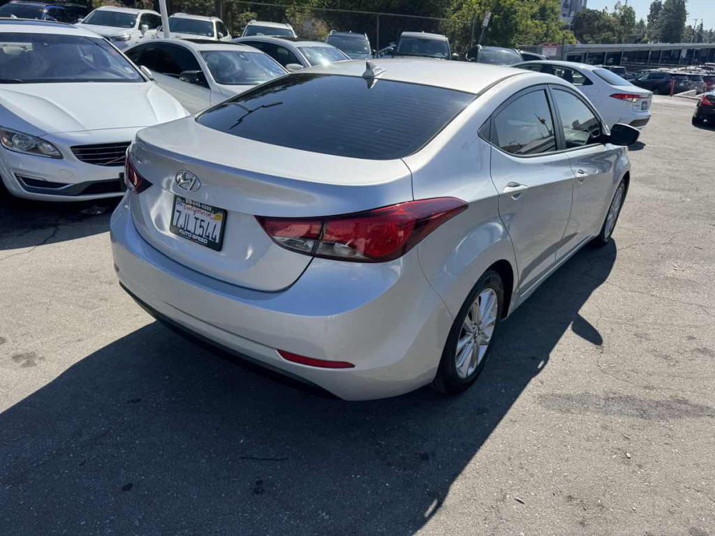 2015 Hyundai Elantra Image 6