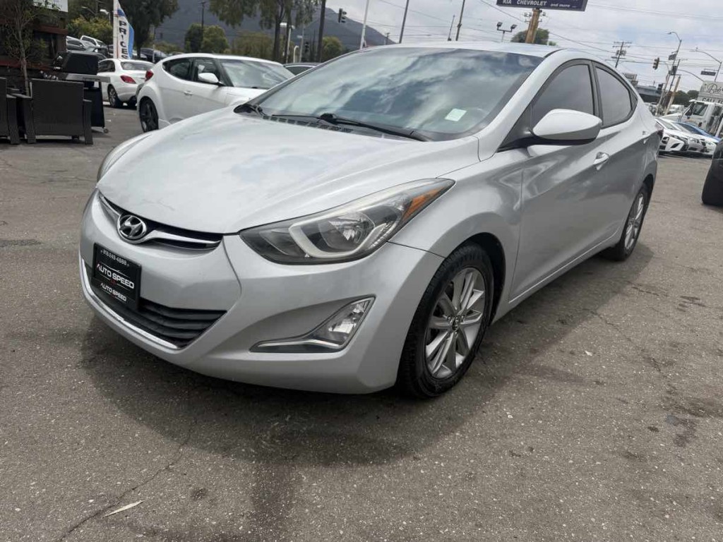 2015 Hyundai Elantra Image 3