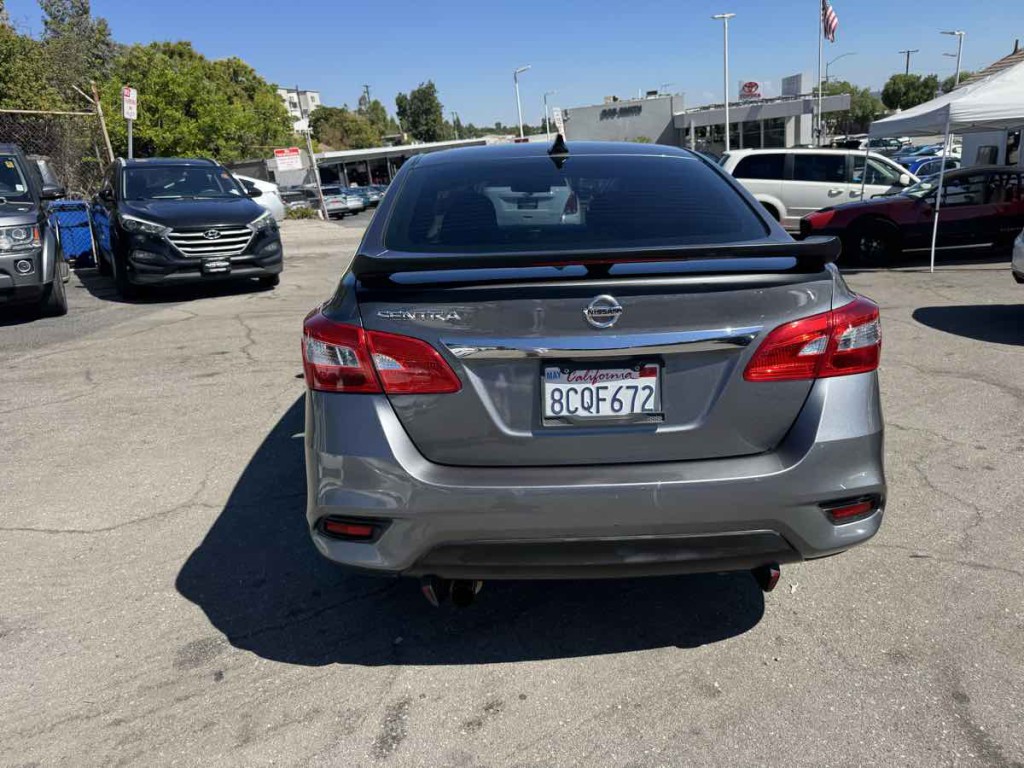 2017 Nissan Sentra Image 6