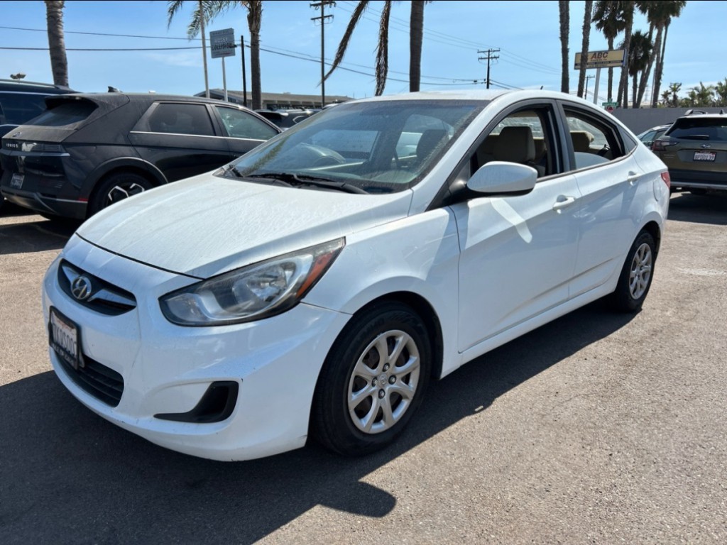 2012 Hyundai Accent GLS