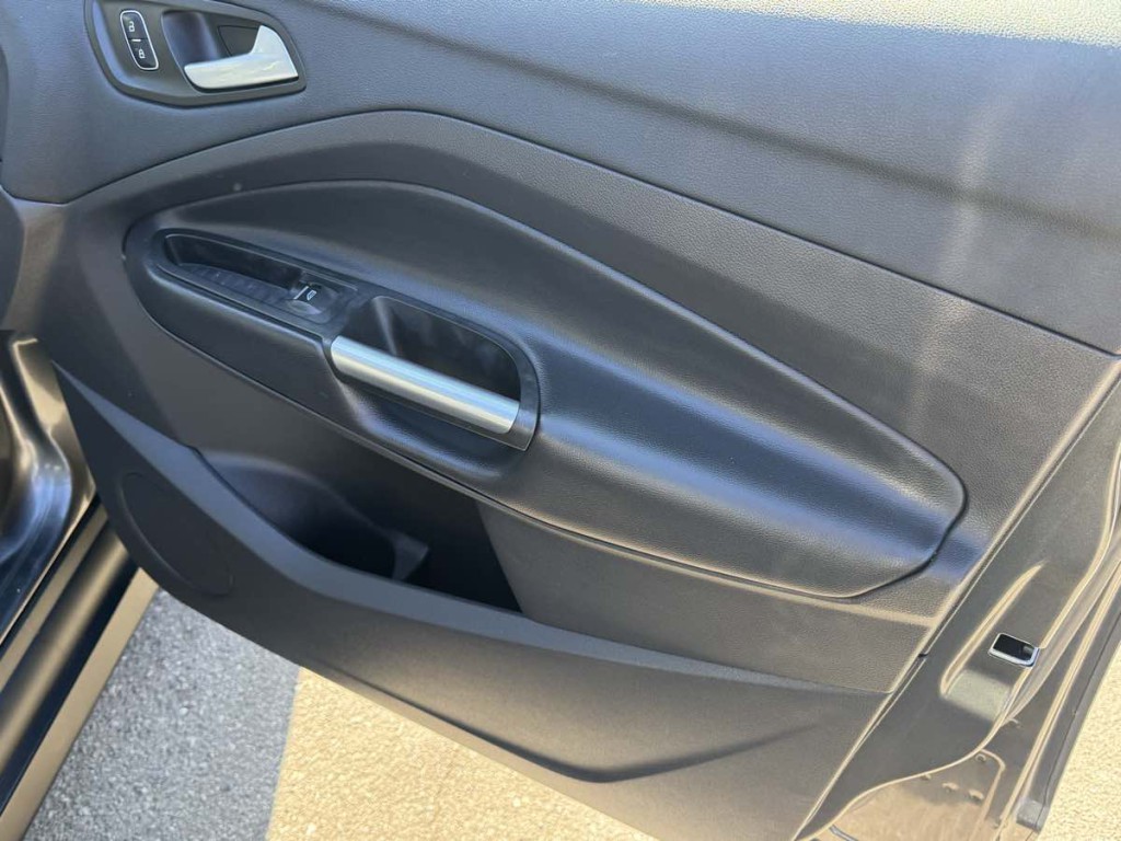 2017 Ford C-Max Image 9
