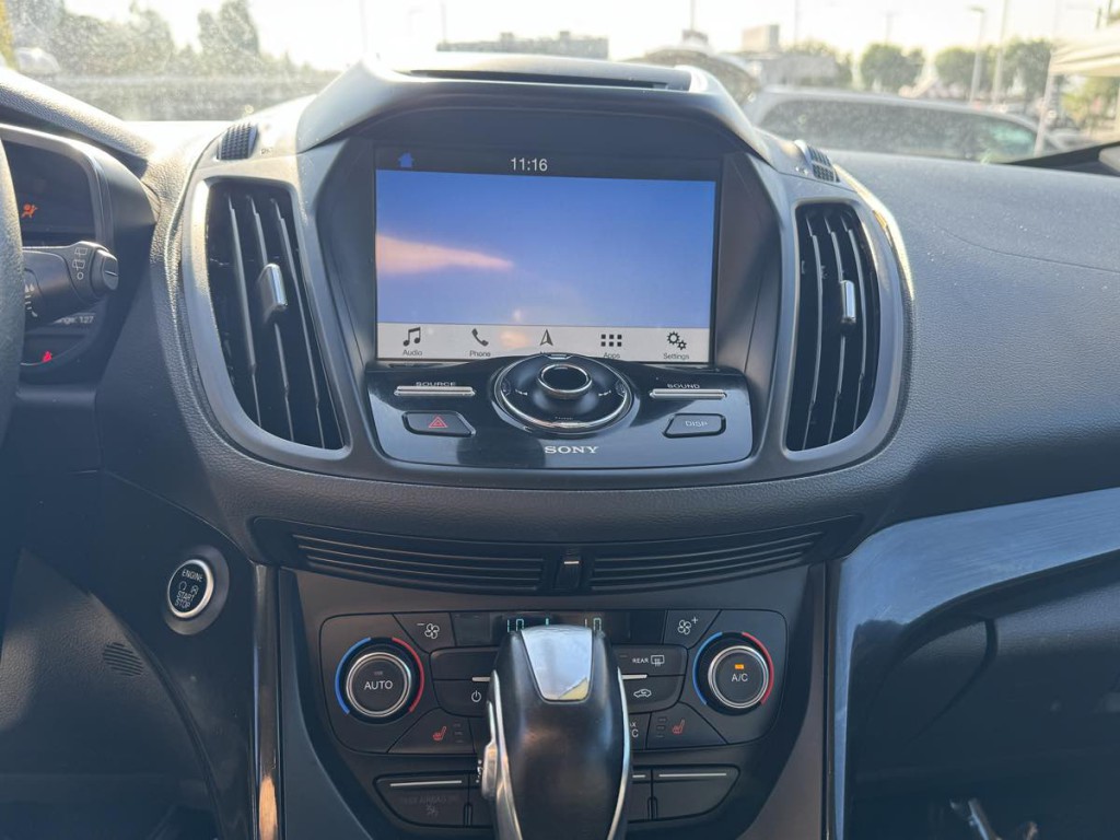 2017 Ford C-Max Image 16
