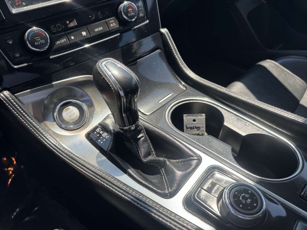 2018 Nissan Maxima Image 10