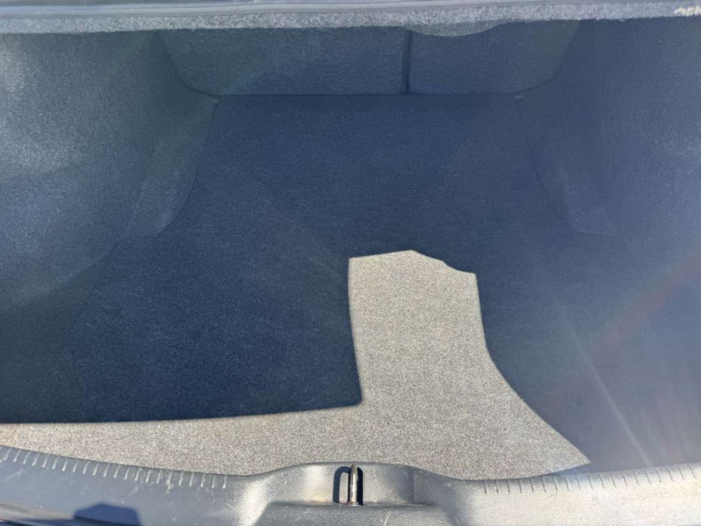 2014 Chrysler 300 Image 17