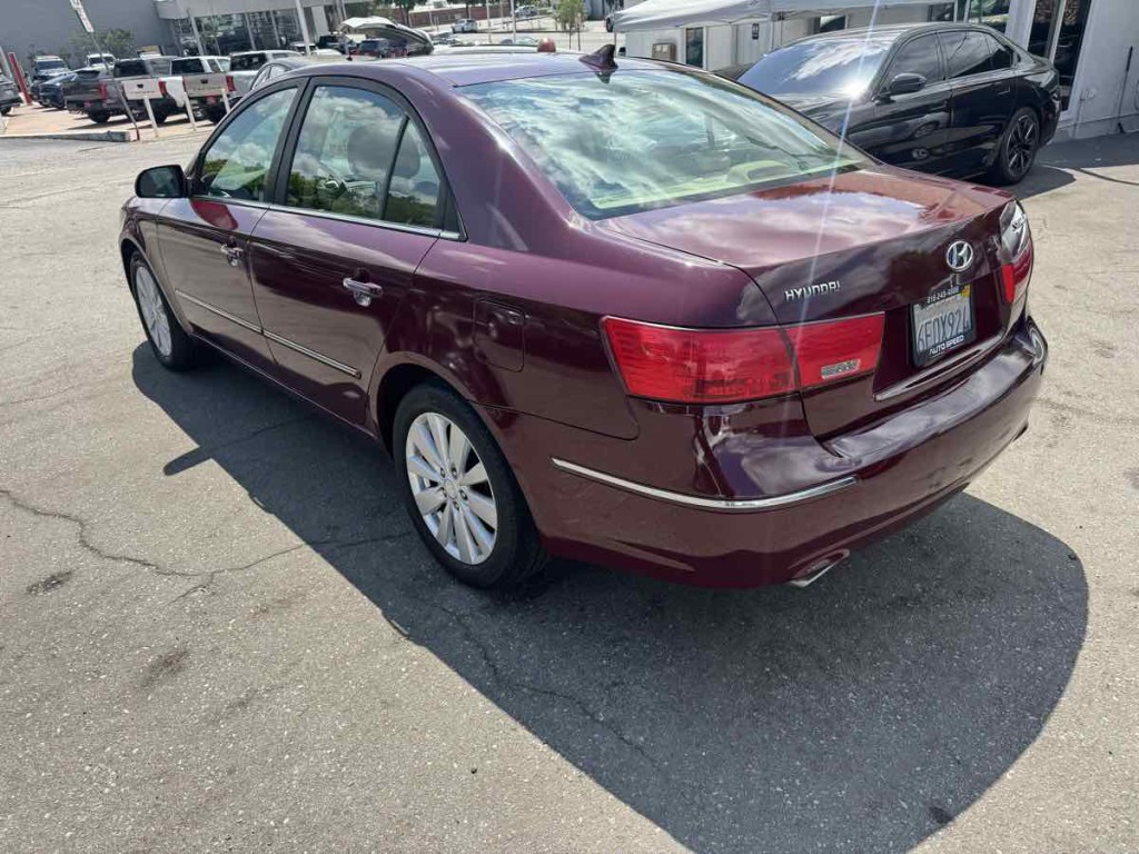 2009 Hyundai Sonata Image 5