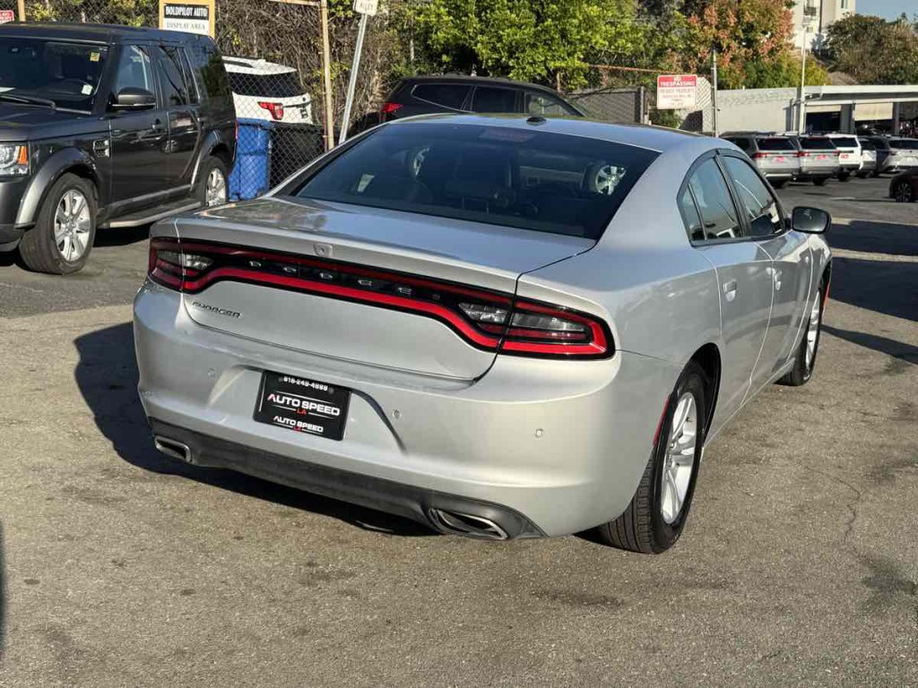 2021 Dodge Charger Image 3