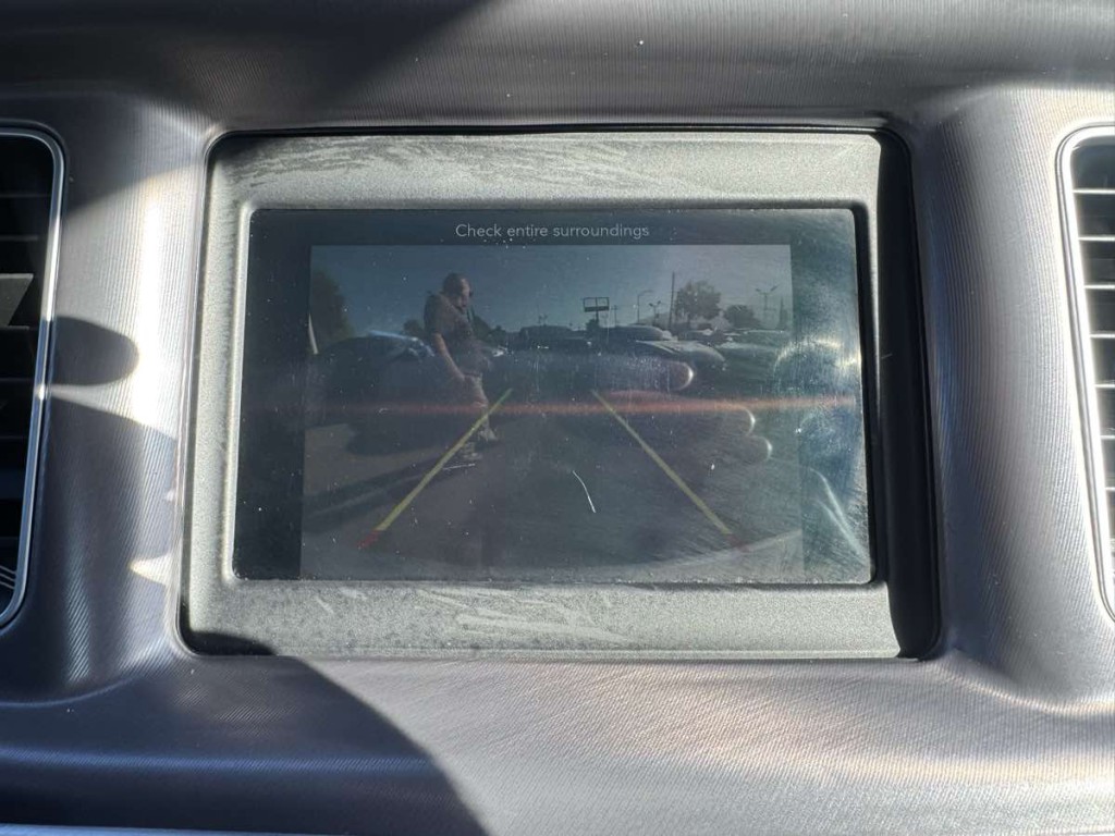 2021 Dodge Charger Image 8