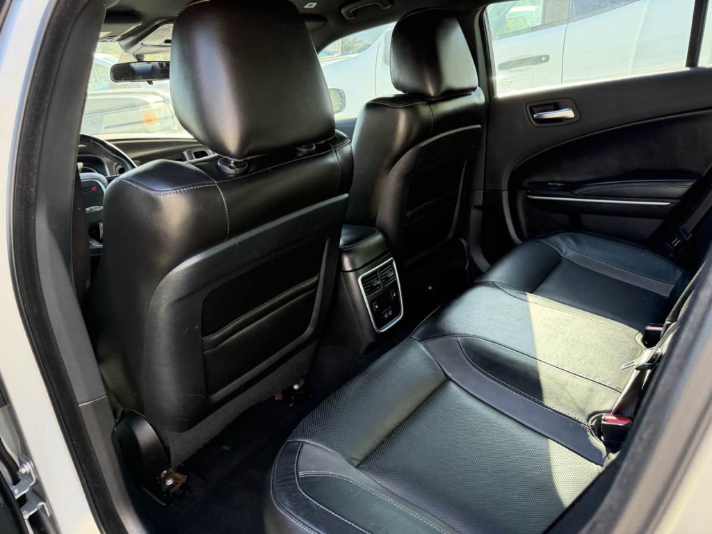 2021 Dodge Charger Image 12