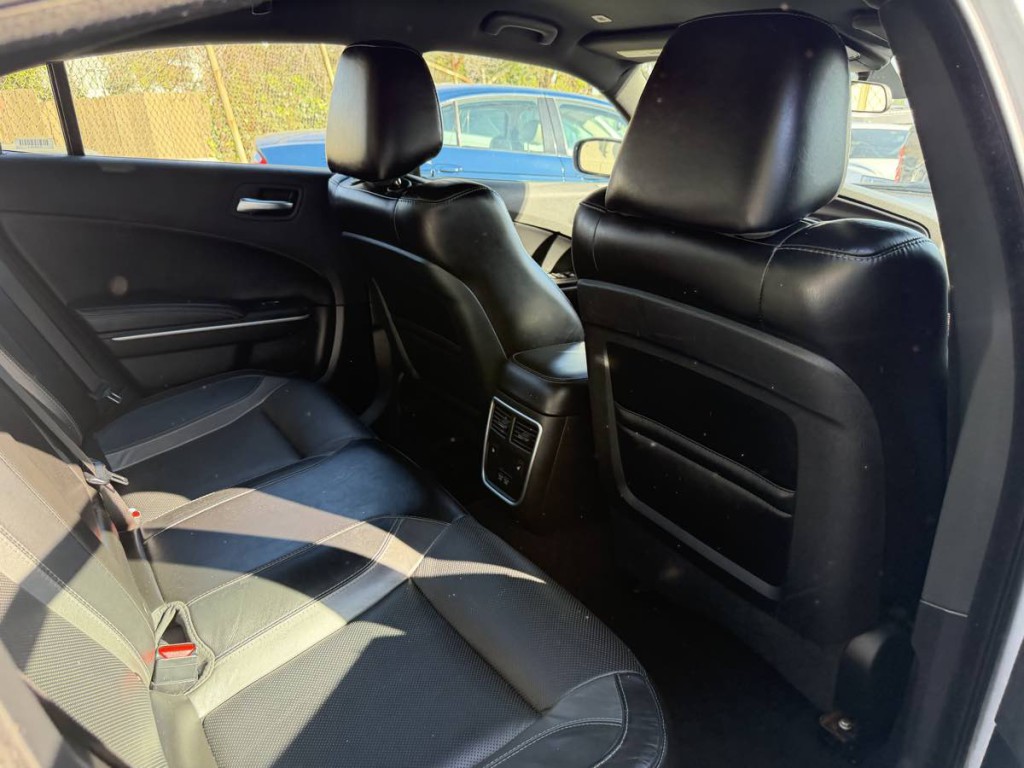 2021 Dodge Charger Image 13