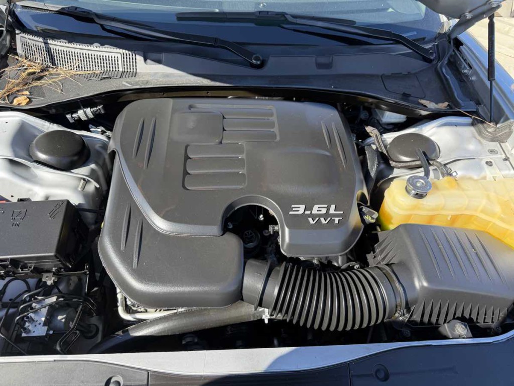 2021 Dodge Charger Image 16