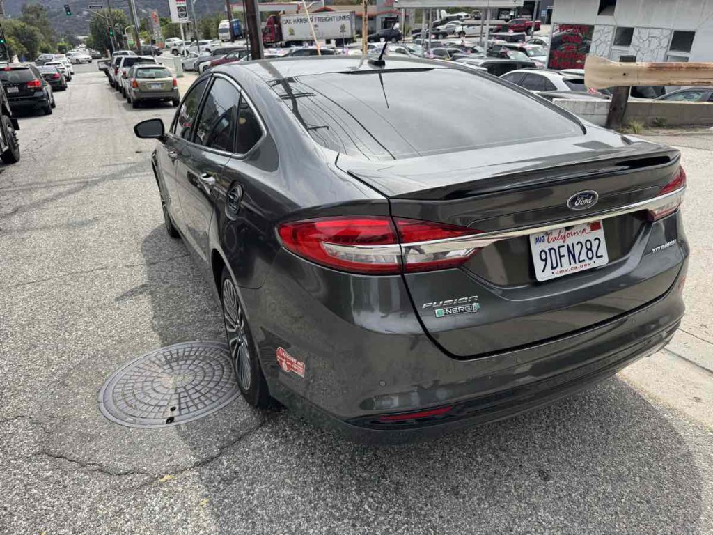 2017 Ford Fusion Image 8