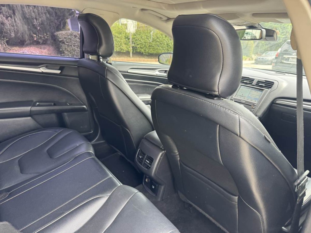 2017 Ford Fusion Image 10