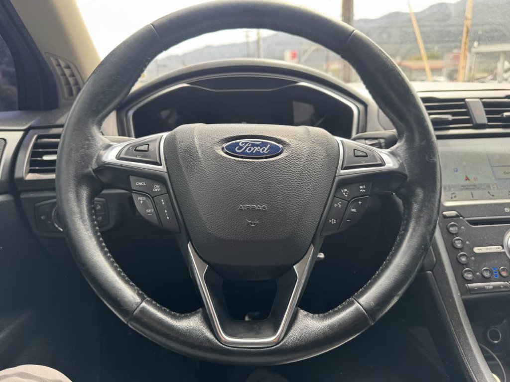 2017 Ford Fusion Image 14