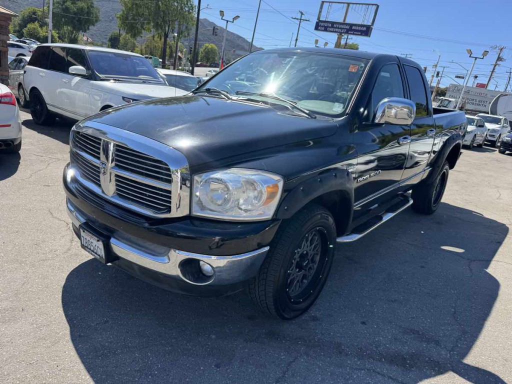 2007 Dodge Ram 1500 Image 2