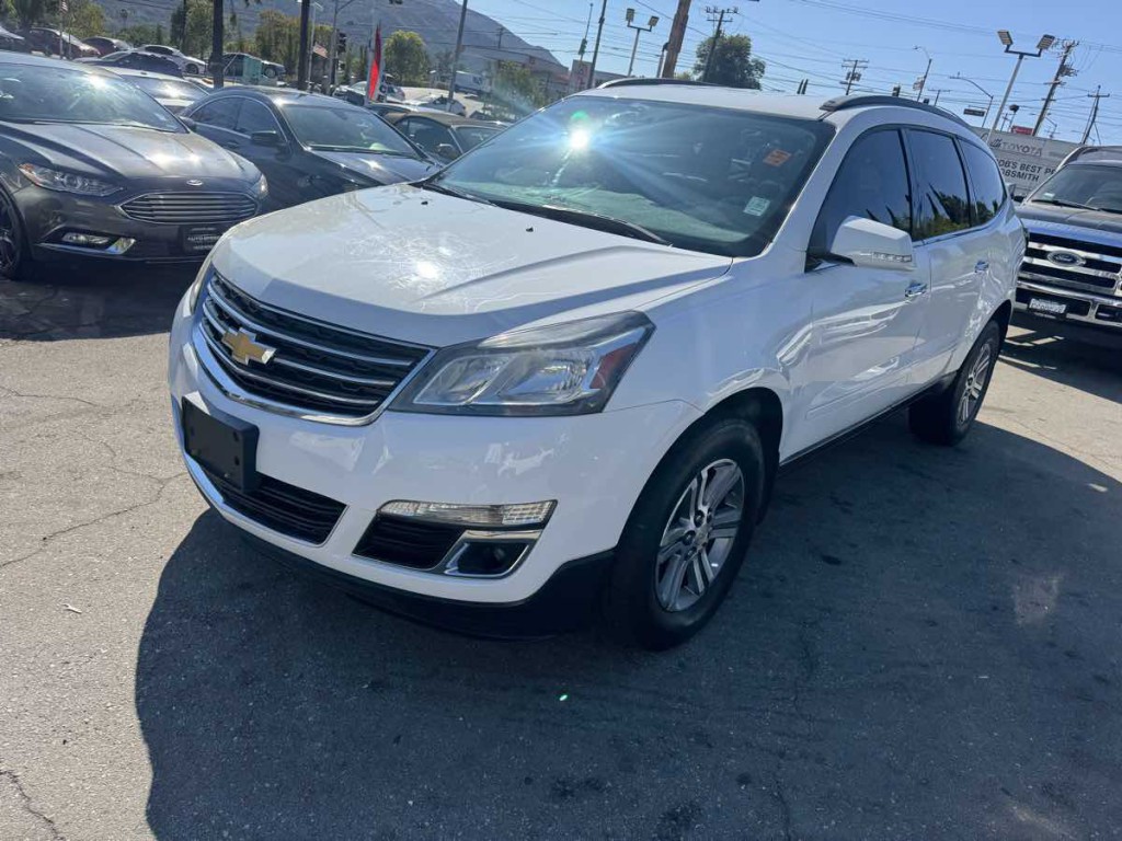 2017 Chevrolet Traverse Image 3