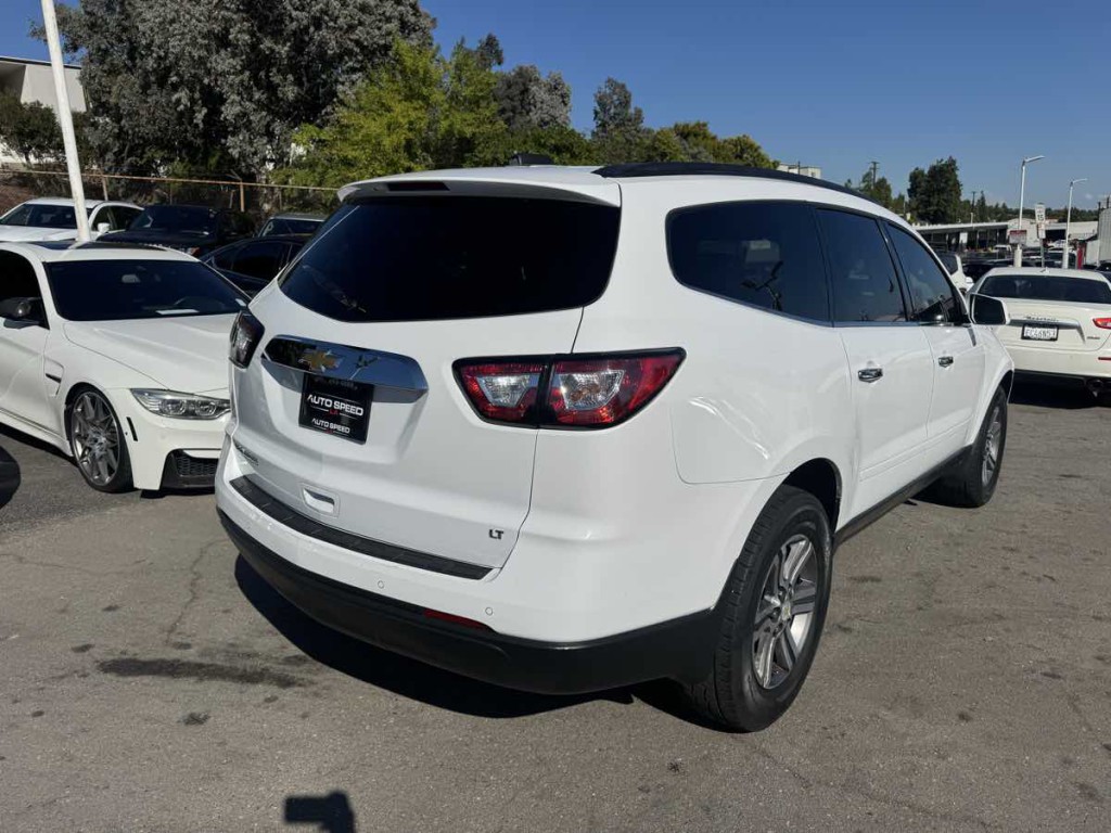 2017 Chevrolet Traverse Image 4