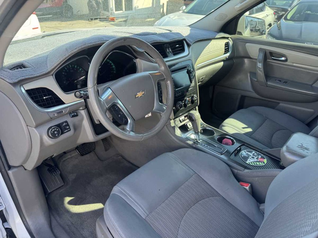 2017 Chevrolet Traverse Image 9