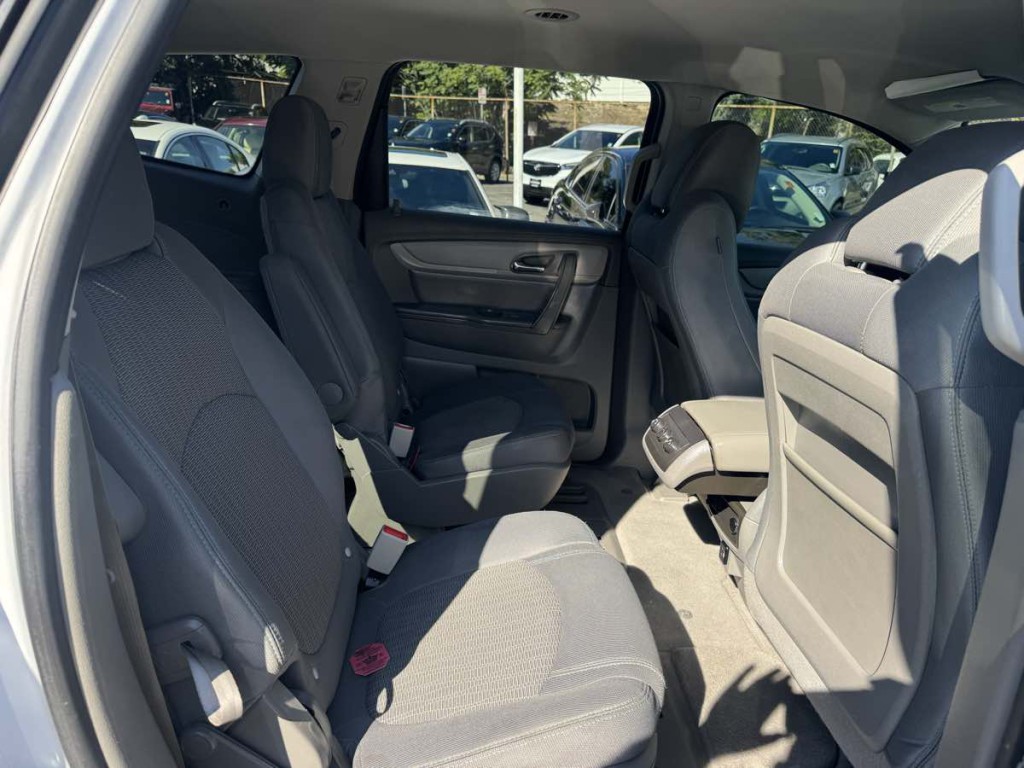 2017 Chevrolet Traverse Image 14