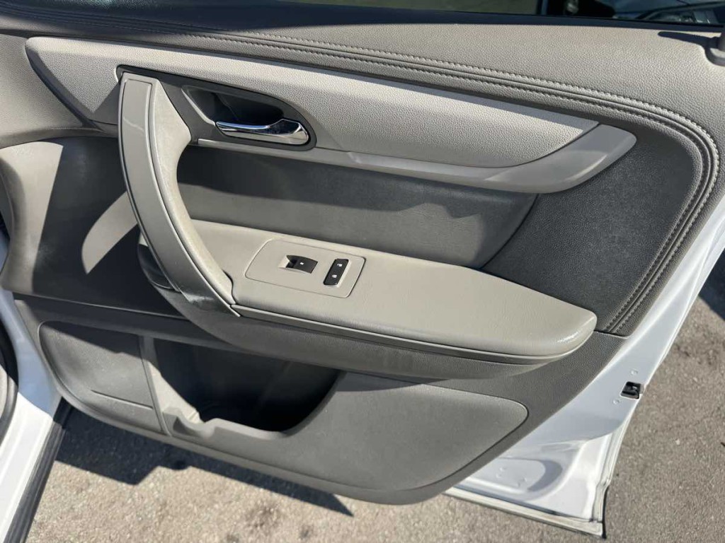 2017 Chevrolet Traverse Image 17