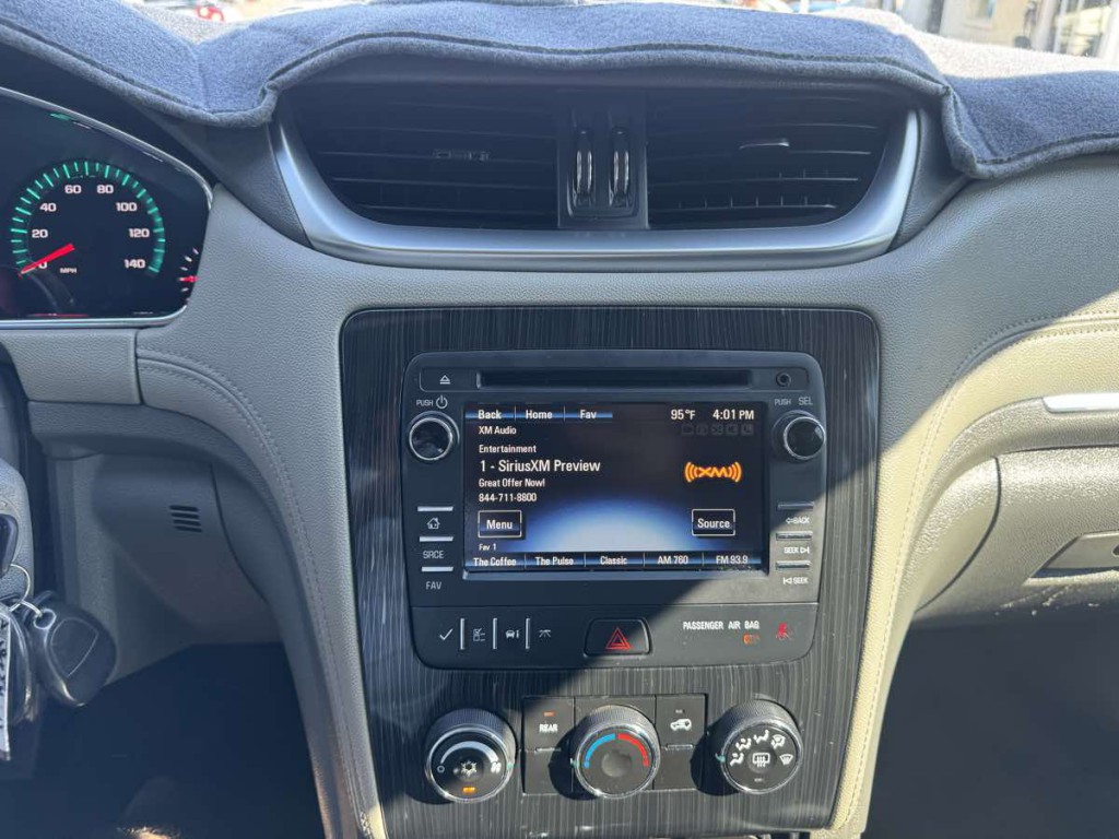 2017 Chevrolet Traverse Image 20