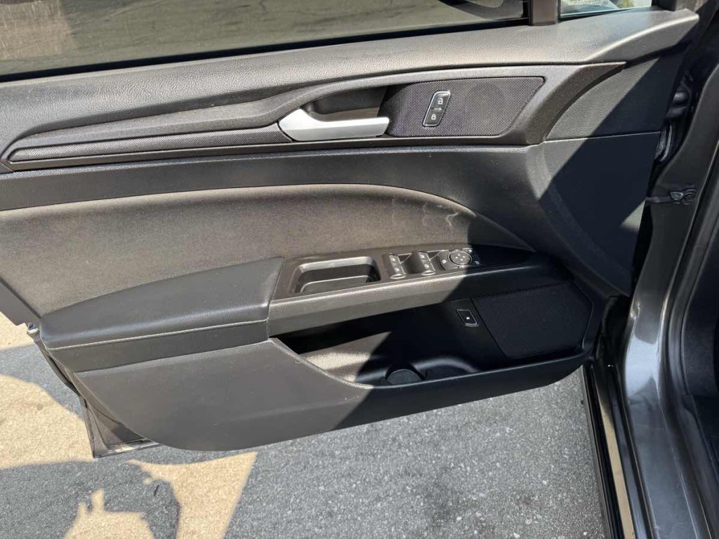 2018 Ford Fusion Image 13