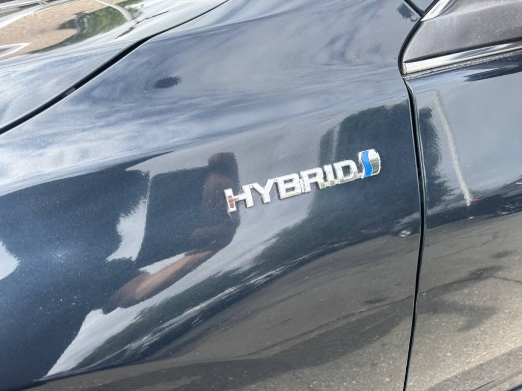 2017 Toyota Camry Image 5