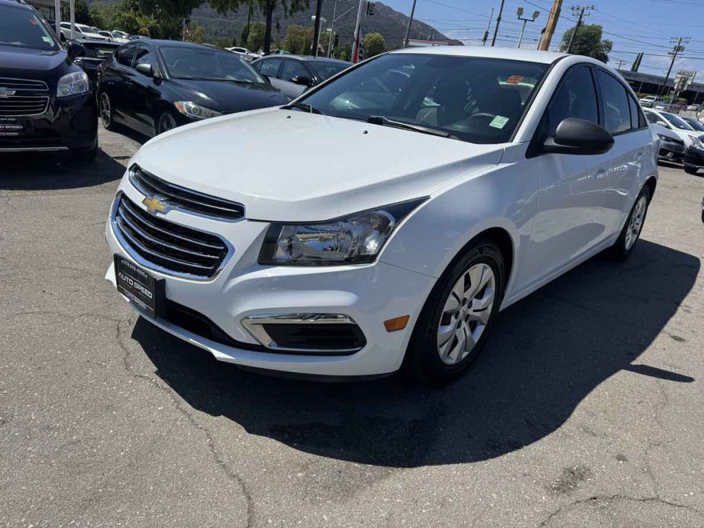 2015 Chevrolet Cruze Image 3