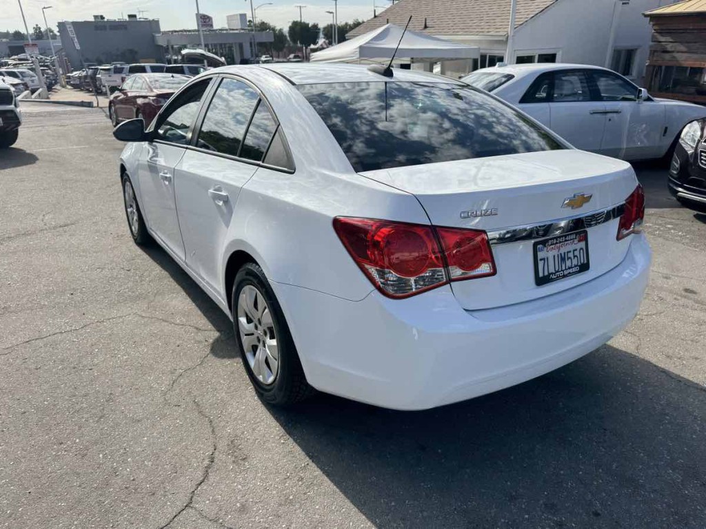 2015 Chevrolet Cruze Image 7