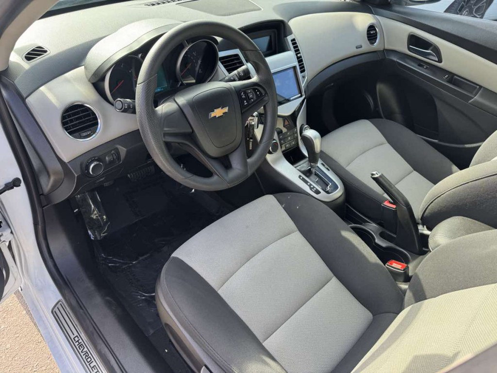 2015 Chevrolet Cruze Image 10