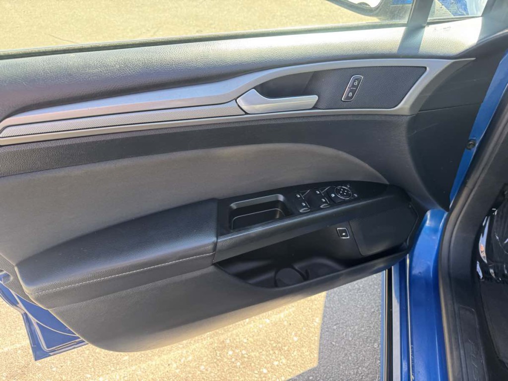 2017 Ford Fusion Image 7