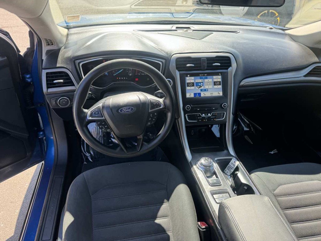 2017 Ford Fusion Image 10