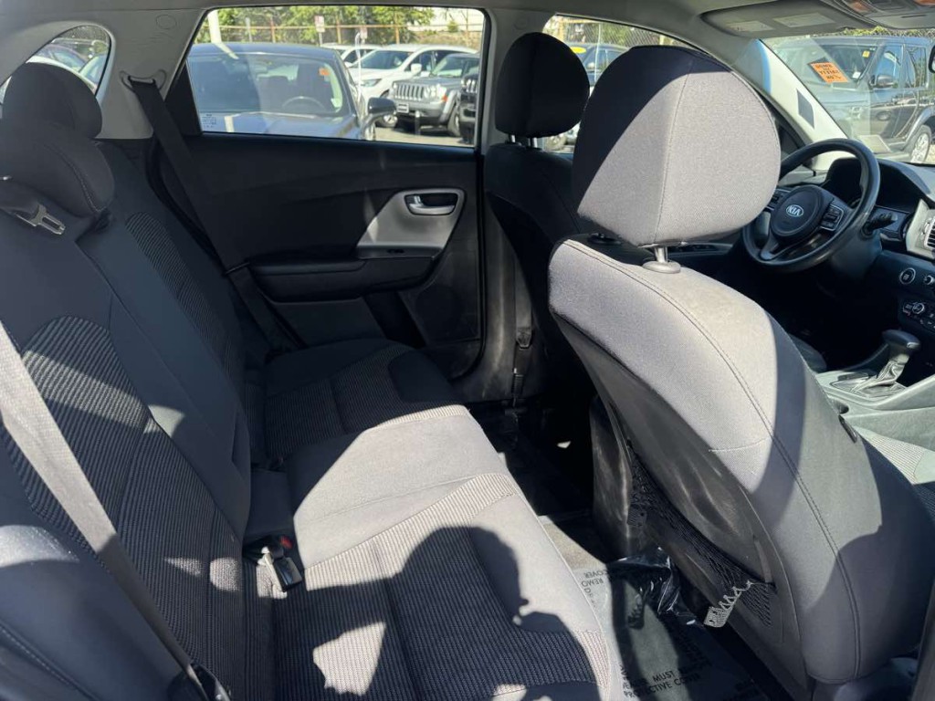 2019 Kia Niro Image 16