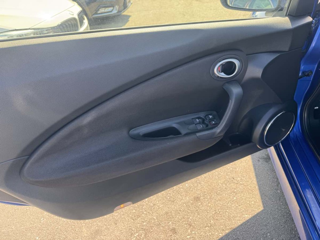 2016 Honda CR-Z Image 10