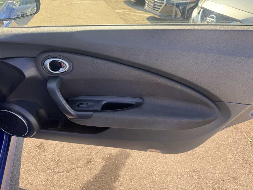 2016 Honda CR-Z Image 11