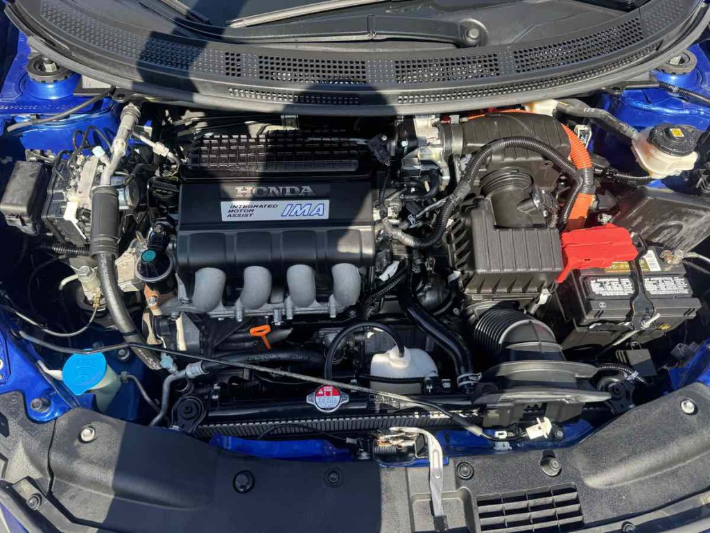 2016 Honda CR-Z Image 16