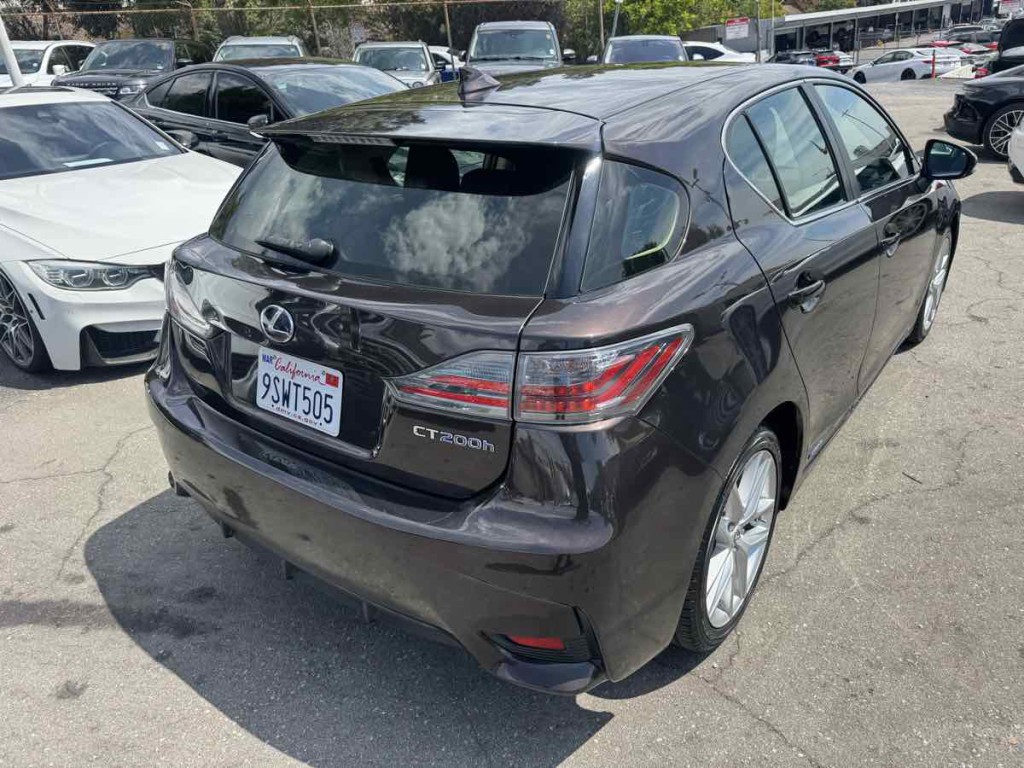 2014 Lexus CT 200h Image 6