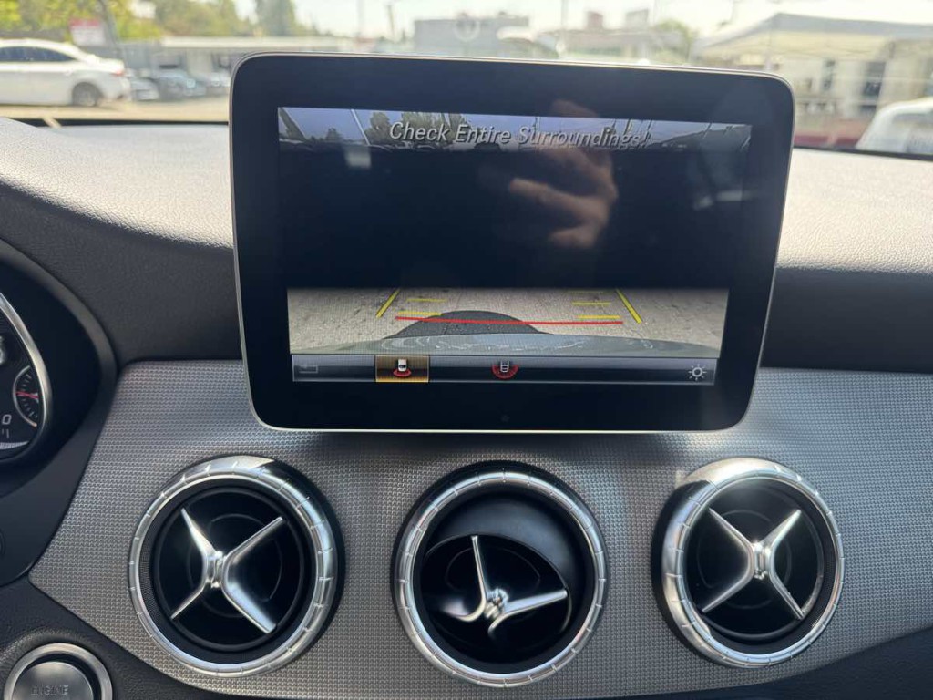 2019 Mercedes-Benz CLA-Class Image 16