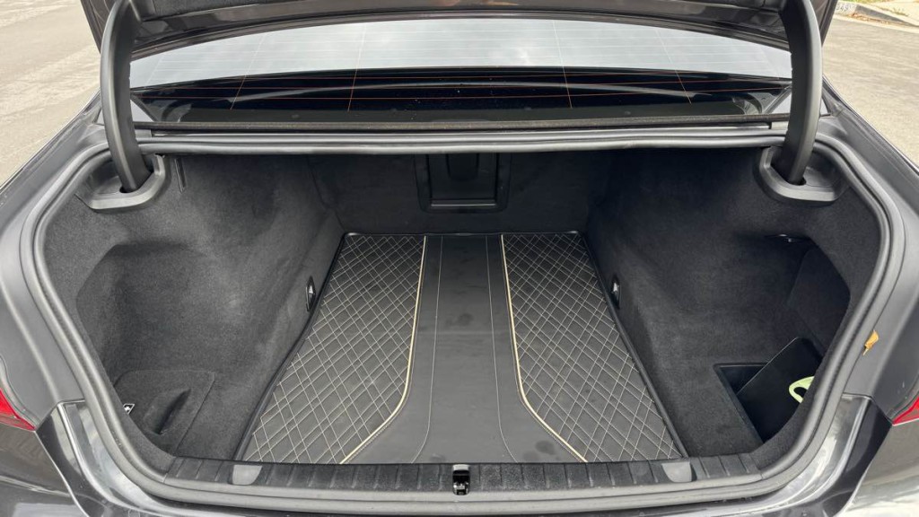 2016 BMW 7 Series Image 19