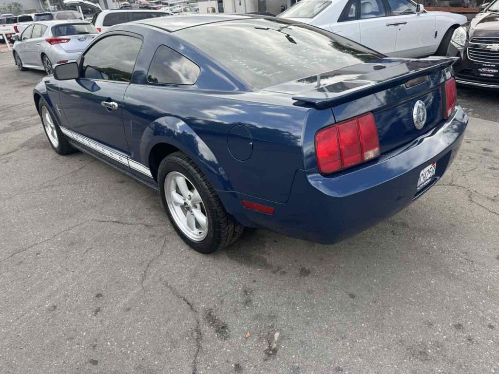 2008 Ford Mustang Image 6